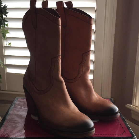 NWOB Sam Edelman Nile Boots - Picture 8 of 9